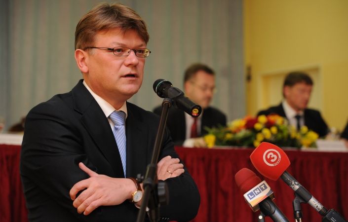Pasažieru vilciena valdē plānots apstiprināt Štokenbergu un Magoņa padomnieci