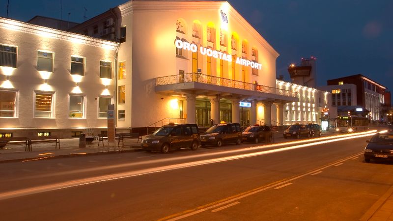 Lietuvas lidostas joprojām nav nopietnas konkurentes Rīgai, tomēr uz lauriem gulēt nav pamata