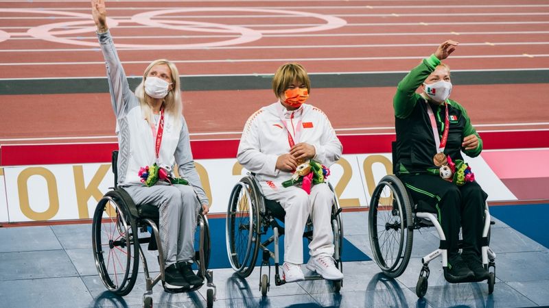 Latvijai pirmā paralimpiskā medaļa Tokijā