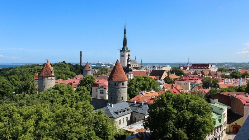 FOTO: Latvijā biroju īres cenas zemākas nekā Igaunijā, bet augstākas nekā Viļņā