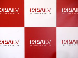 Gobzems norāda, ka KPV LV nemainīs viņa kandidatūru iekšlietu ministra amatam