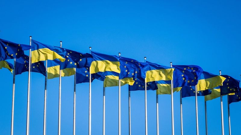 ES vienojas par 90 miljardu eiro aizdevumu Ukrainai