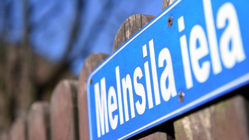 FOTO: Db.lv viesojas Melnsila kvartālā, kas atgūst vēsturisko šarmu