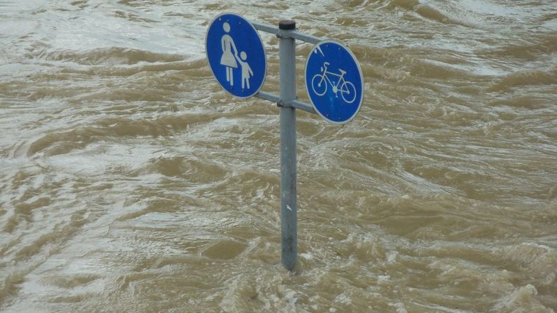 Klimata pārmaiņas var piespiest migrēt līdz 216 miljoniem cilvēku