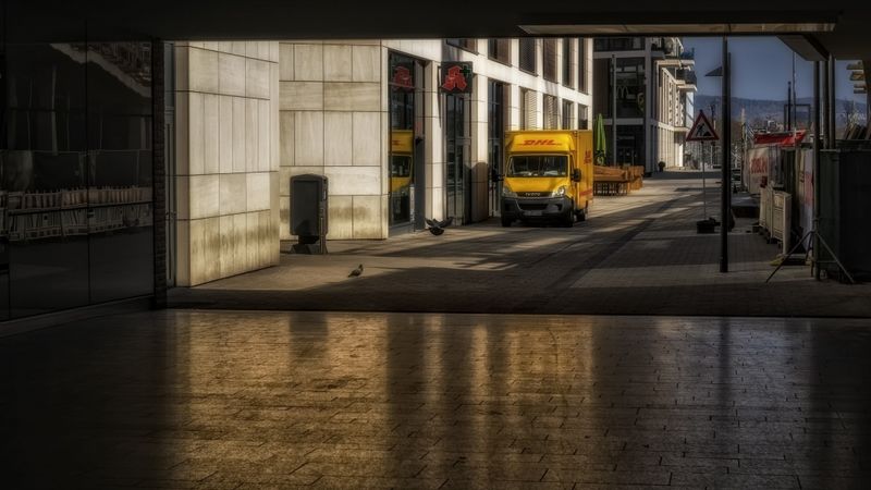 DHL pārtrauc piegādes Krievijai un Baltkrievijai