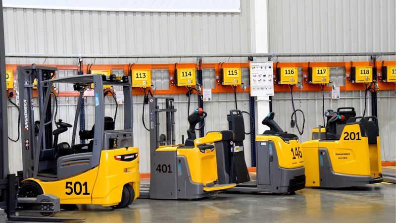 FOTO, VIDEO: Maxima Latvija  elektromobilitātē investē 1,7 miljonus eiro