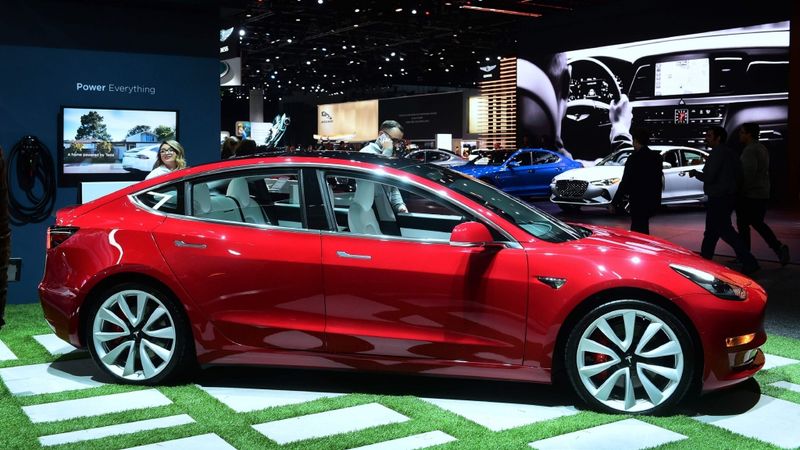 Tesla lepojas ar rekordu