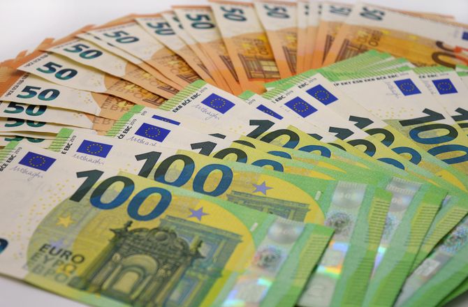 Gada inflācija augustā Latvijā pieauga līdz 3,2%