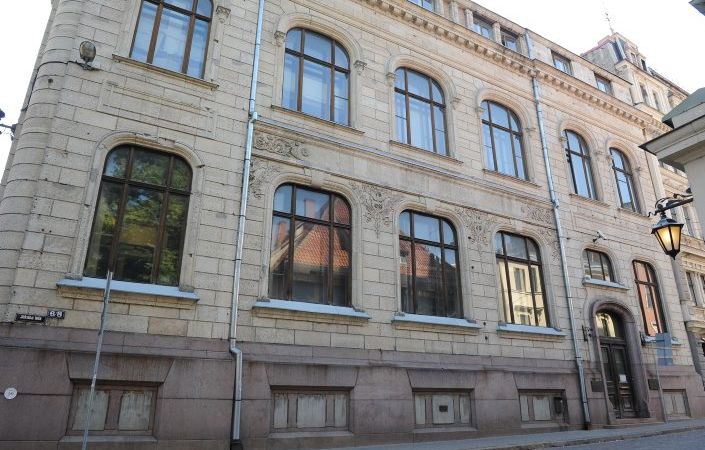Saeimai kļūst par šauru