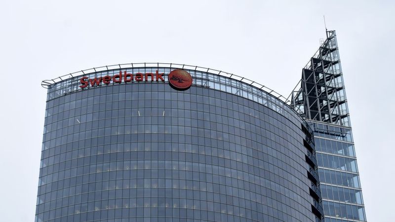 Swedbank Latvijā strādā bez izmaiņām un tās darbību neietekmē akcionāru attiecības Zviedrijā