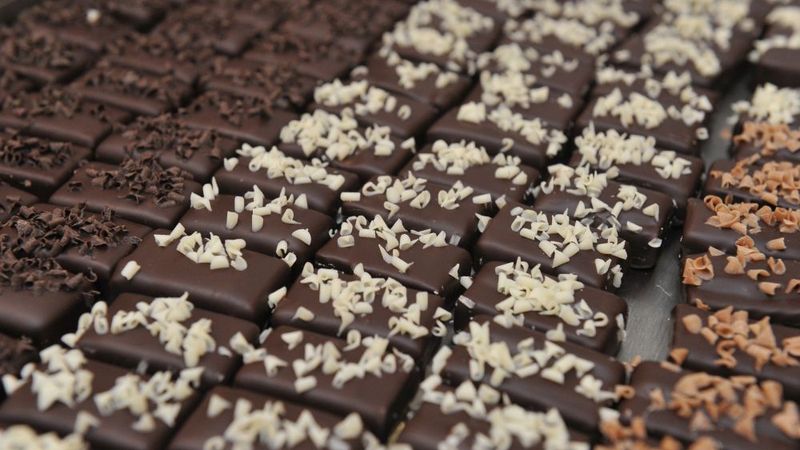 Skrīveru saldumi, ieķīlājot visu mantu, reģistrē jaunu komercķīlu