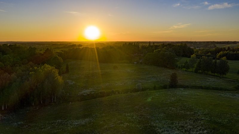 Zemes cenas piedzīvo satricinājumu