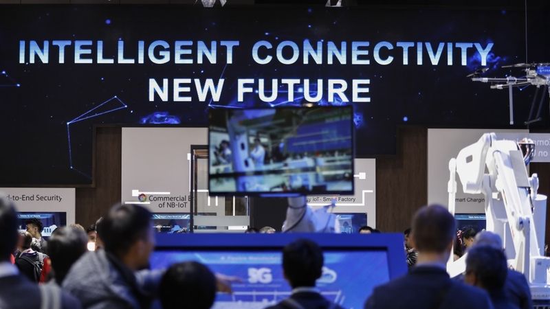 FOTO: Mobile World Congress demonstrē jaunākās tehnoloģijas