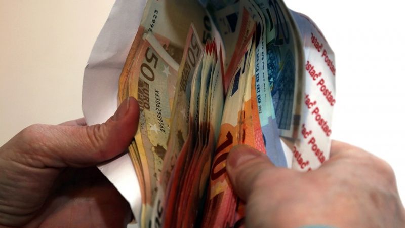 Tiesa piespriedusi ieslodzījumu bijušajam Jūrmalas būvinspektoram par kukuļņemšanu