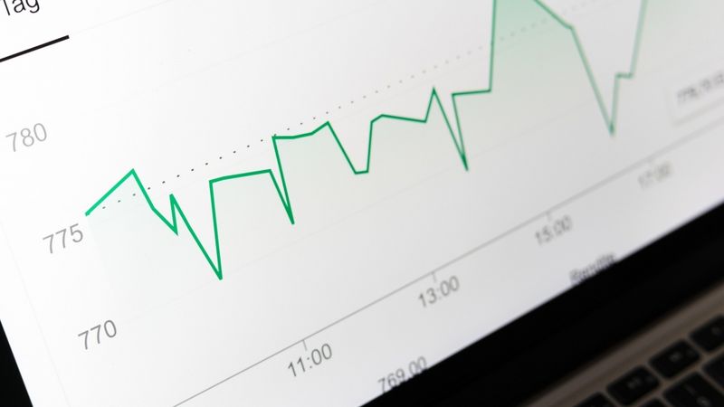 Frankfurtes akciju biržas indeksam DAX pievienojas desmit uzņēmumi