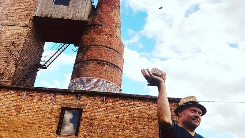 FOTO: Mūziķis Igo izveidojis mūzikas un mākslas centru Ceplis