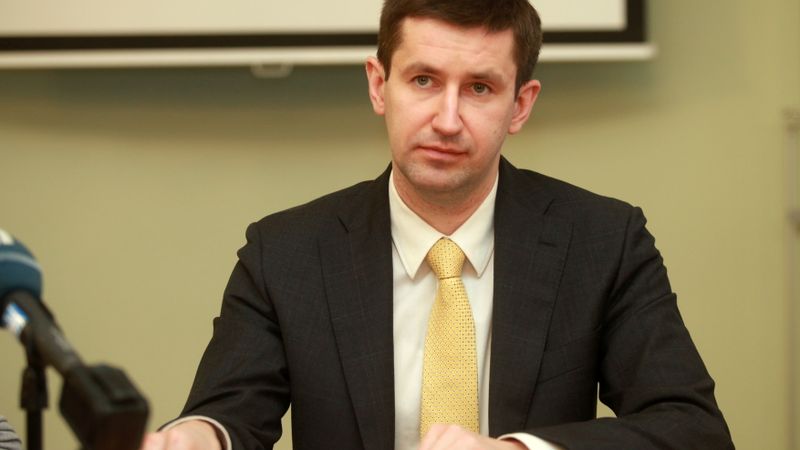 Straujuma ekonomikas ministra amatā vēlas redzēt Dombrovski
