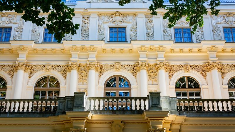 FOTO: Liepājas arhitektūras pērlē plānots izvietot Jūras spēku štābu