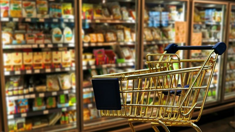 Patēriņa cenas gada laikā pieaugušas par 2,8%