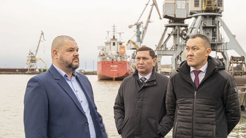 Kazahstānas transporta nozares uzņēmēji Liepājā pārrunā attīstības perspektīvas