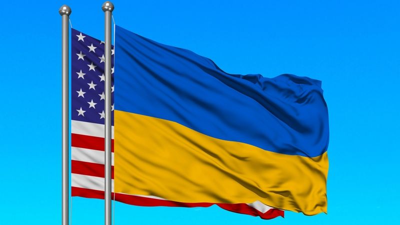 Baidens paziņo par teju trīs miljardu dolāru vērtu militāro palīdzību Ukrainai
