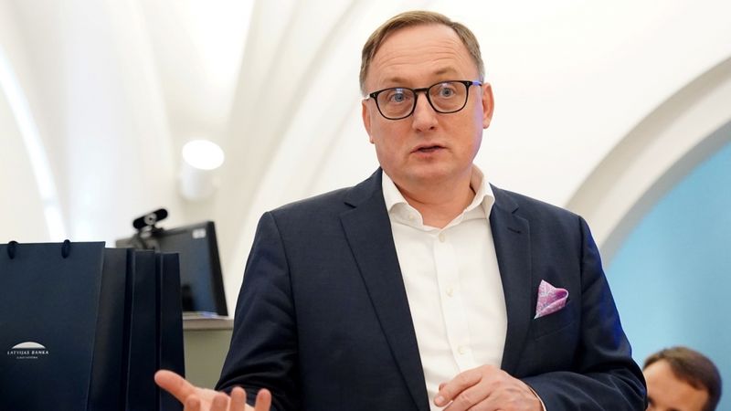 Kazāks: Līdztekus bankām ir jāattīsta arī pārējos finanšu tirgus spēlētājus