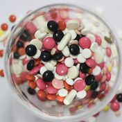 Latvijas Bankas ekonomiste: farmācija ir Latvijas produktivitātes līdere