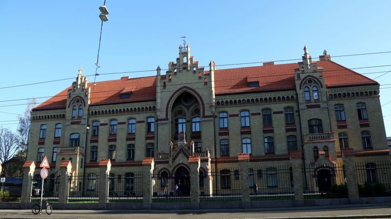 Rīgas 1.slimnīcā aizpildīti 97% medicīnas māsu amata vietu