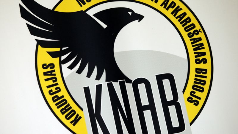 Papildināta - KNAB uzsācis krimināllietu par kukuļošanu VID amatpersonām; lietā figurē arī Jezdakova