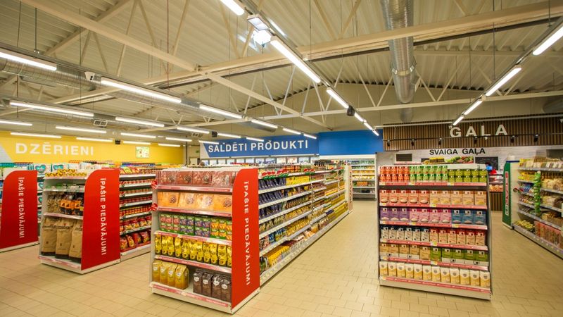 FOTO: Saldū atvērts pirmais SPAR tīkla veikals Latvijā
