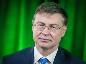 Dombrovskis: ES jāizmanto MI iespējas un jāmazina negatīvie efekti