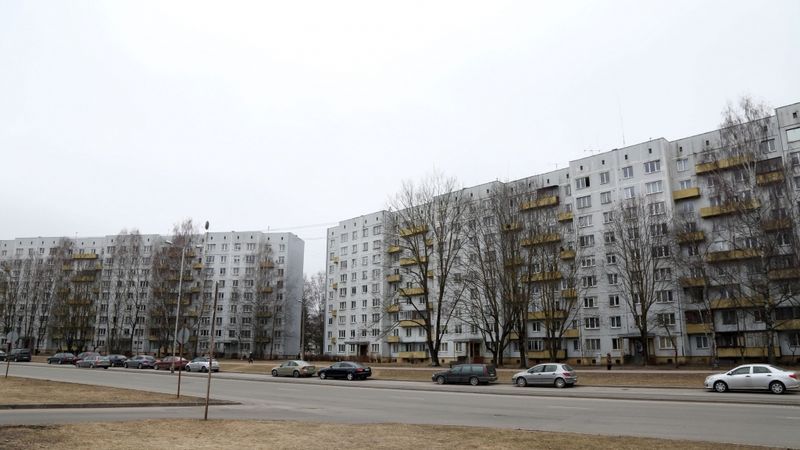 Slēgs taksometru stāvvietas Rīgas apkaimēs, atdodot tās iedzīvotājiem
