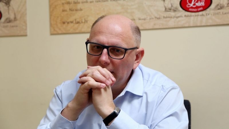 Pobeda Confectionery liegts izmantot preču zīmi Lāču ģimene