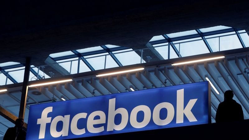 EK piemēro 110 miljonu eiro naudassodu Facebook
