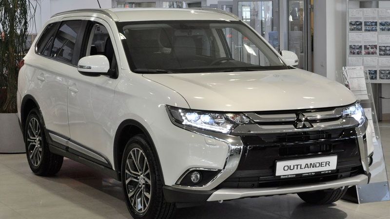 Mitsubishi Outlander ieguvis jaunu izskatu