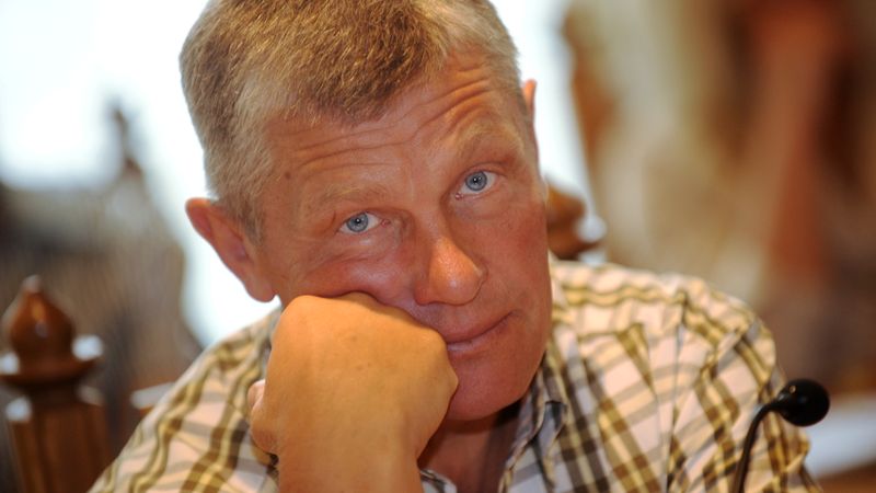 Viņķeles vīrs saņem vairāk nekā tūkstoš latu lielu pensiju