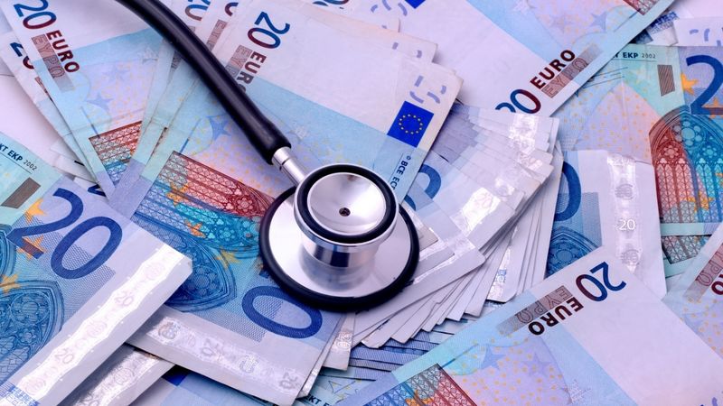 Valsts kompensētas slimības lapas daļēji risinātu uzņēmēju izmaksu jautājumus