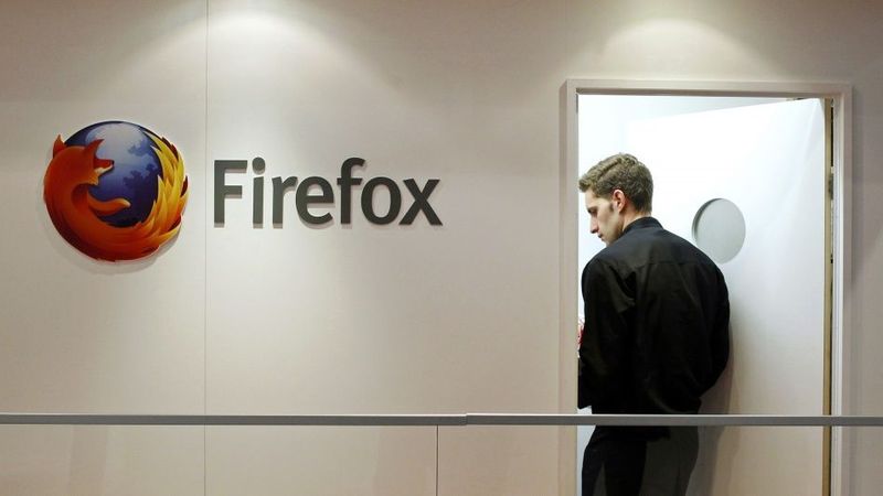 Mozilla šefs Aihs atkāpjas pēc geju skandāla
