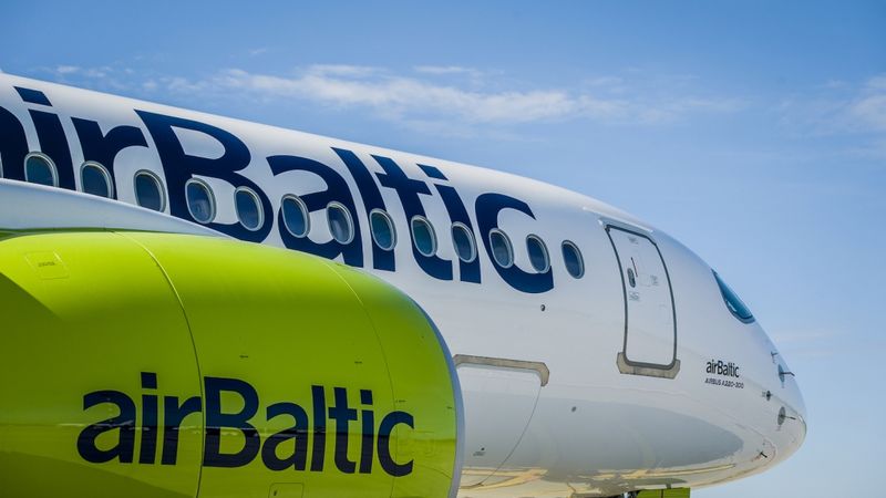 Tehnisku problēmu dēļ airBaltic lidmašīna aizkavējas Šeremetjevā