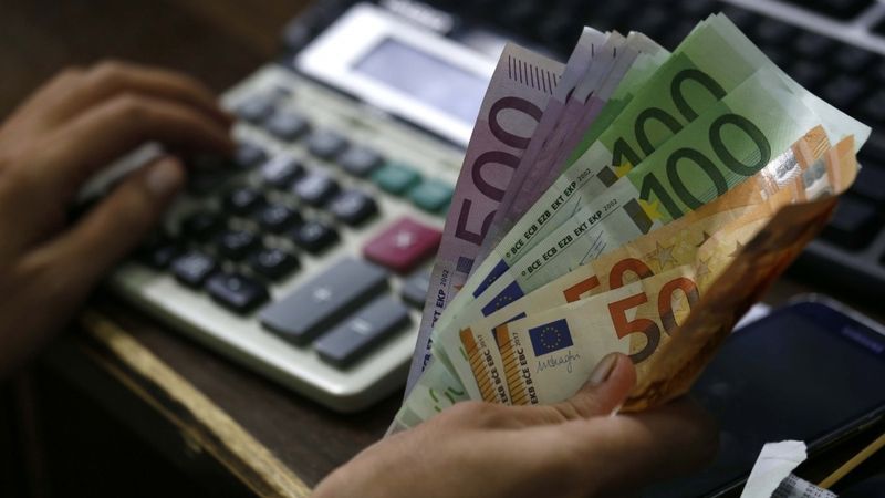 Kopējie nodokļu parādi Latvijā marta sākumā - 1,296 miljardi eiro