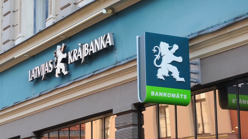 Dāvana «visvājākajiem» – peļņas nodoklis par pazaudēto Krājbankā