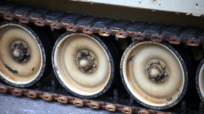 Krievija pārtrauc militārās tehnikas un ieroču tranzītu uz Afganistānu