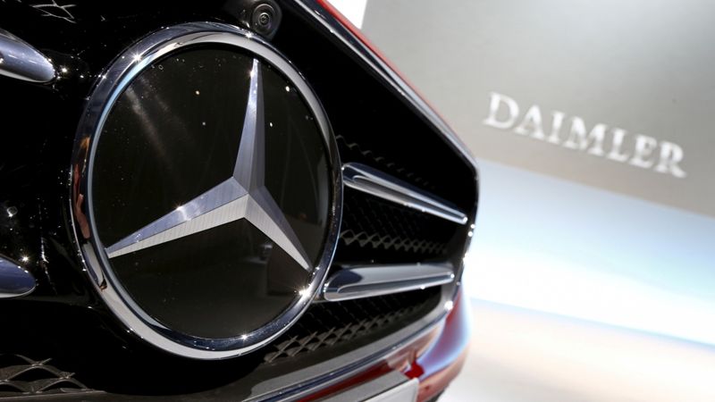 Daimler no 20.aprīļa atsāks Vācijas rūpnīcu darbību