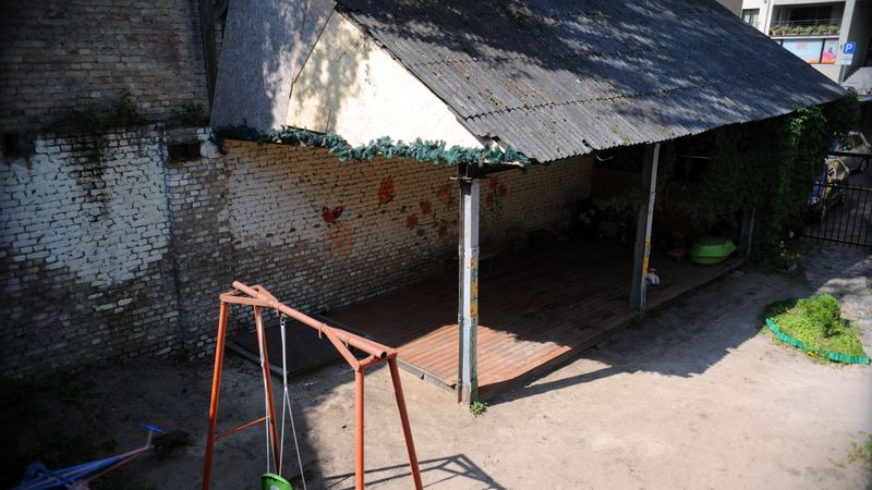 Papildināta ar b/d foto - Rīgas pilsētas būvvaldes vadītājs: bērnudārzā Margrietiņa paveras šaušalīga aina