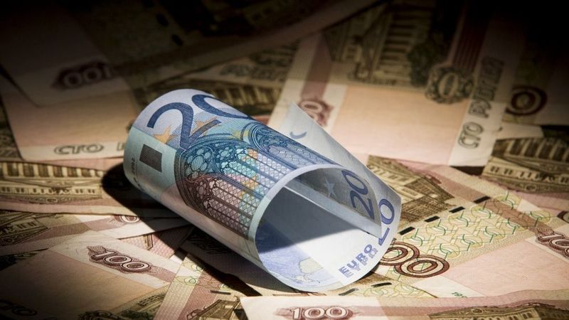 Rublis sasniedz jaunu rekordzemu atzīmi