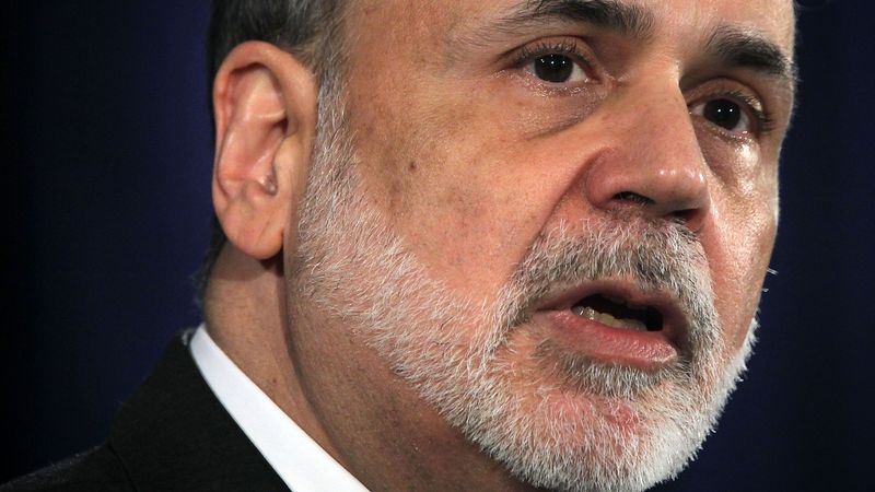 Bernanke attaisno Volstrītas cerības, naudas drukāšana turpināsies