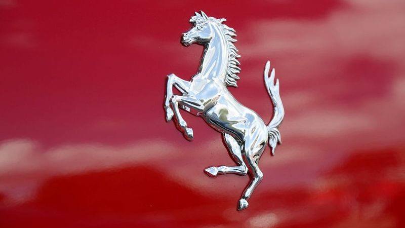 Latvijā pērn reģistrēts par 3,8% vairāk luksusa klases vieglo automašīnu