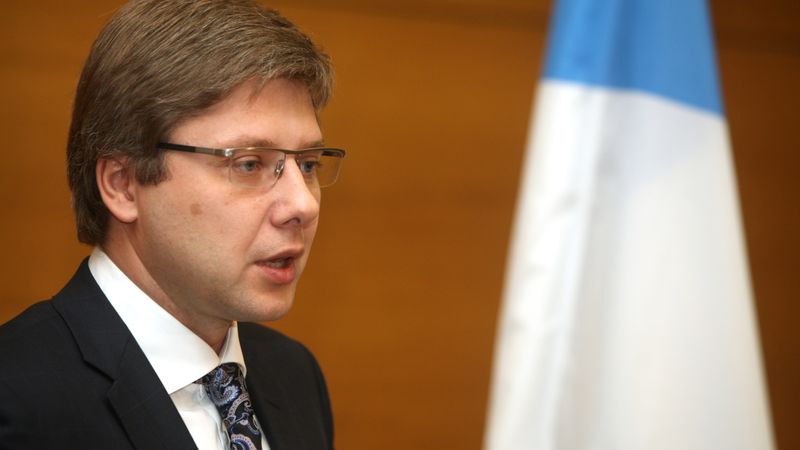 Papildināta - Saistībā ar Zolitūdes traģēdiju tiesā iesniegs prasības pret konkrētām fiziskām personām, arī Nilu Ušakovu