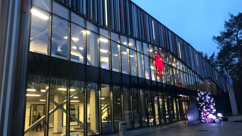 FOTO: Lielupē atklāts modernākais tenisa centrs Baltijā