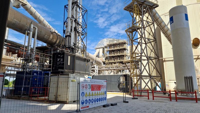 Schwenk Latvija cementa rūpnīcā Brocēnos uztverts pirmais CO2